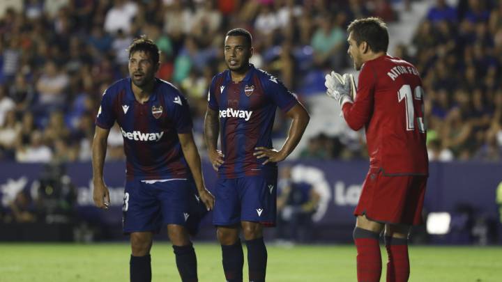 Coke no estará disponible frente al Valladolid por lesión