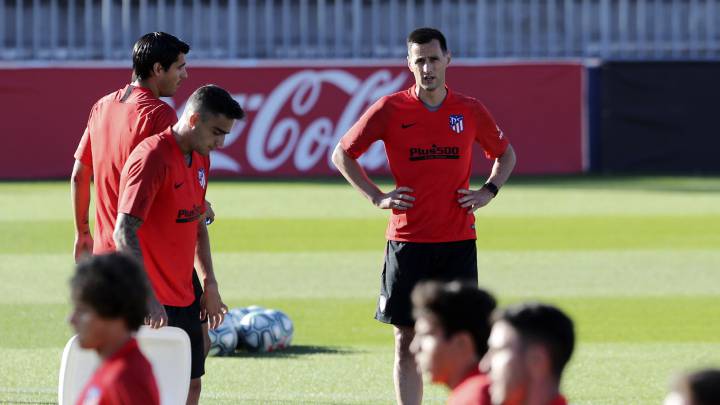 Kalinic durante un entrenamiento con el Atlético de Madrid esta pretemporada.