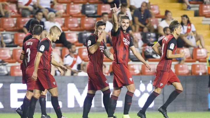 El Mirandés fichará a un delantero y a un central.