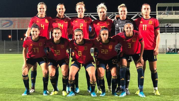 Selección femenina española de fútbol