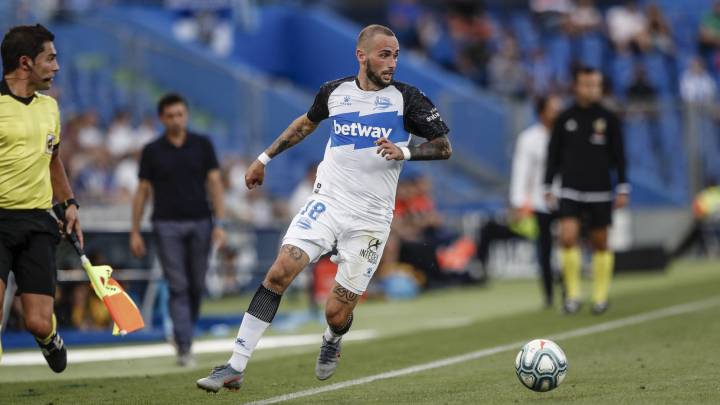 Aleix Vidal: "Si Pacheco se va al Sevilla, le alquilo mi casa..."