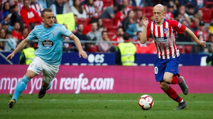 Mollejo en un partido entre Celta y Atlético de Madrid