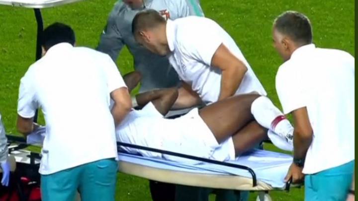 Semedo se marchó en camilla tras recibir una fuerte entrada