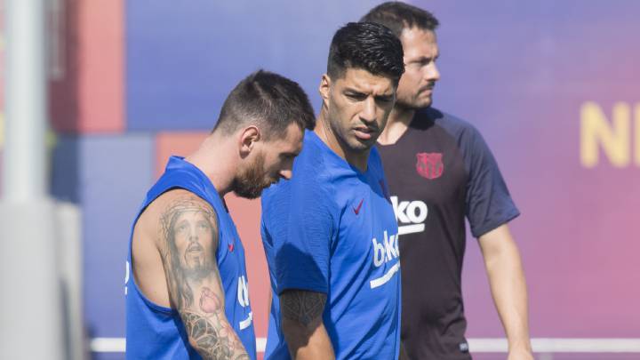 Suárez y Messi siguen sin entrenarse con el grupo