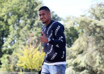 Alphonse Areola begins training and will be unveiled tomorrow