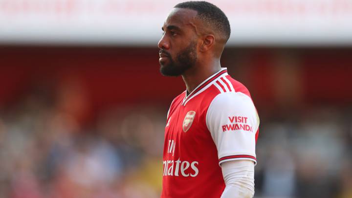 Emery pierde a Lacazette hasta octubre por una lesión de tobillo