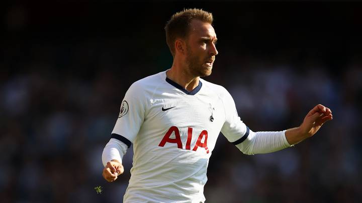 Christian Eriksen durante el derbi londinense entre Arsenal y Tottenham disputado en el Emirates Stadium en la cuarta jornada de Premier League.