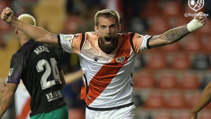 Saveljich celebrando el gol