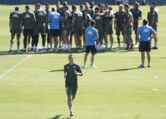 Guardado ya se entrena con el Betis tras su permiso de paternidad