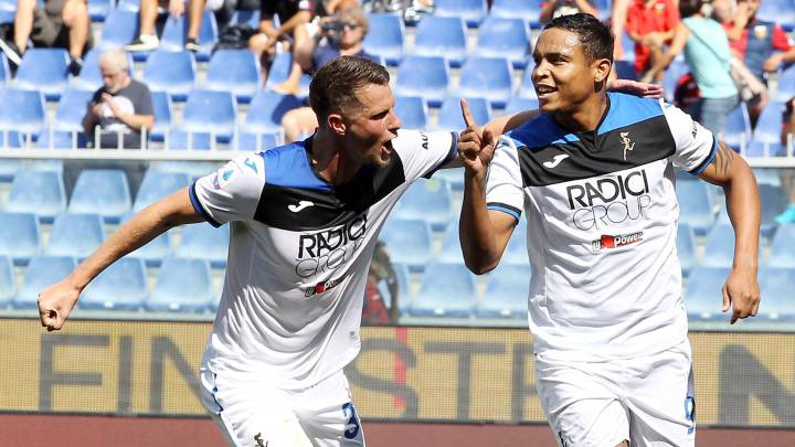 Luis Muriel celebra el primer gol en el Genoa-Atalanta