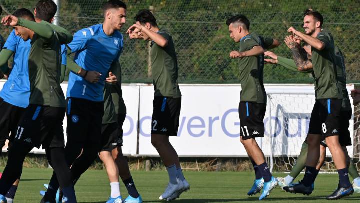 Entrenamiento del Nápoles.