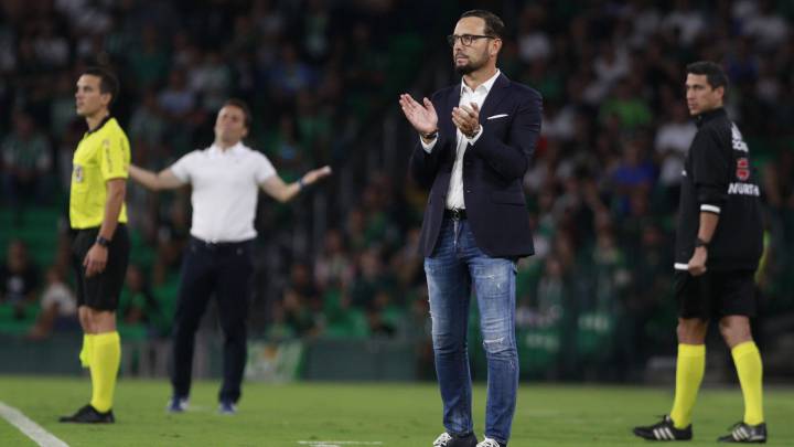 José Bordalás durante el Betis-Getafe disputado ayer en el Benito Villamarín con motivo de la cuarta jornada de Liga Santander y que se saldó con un empate (1-1).