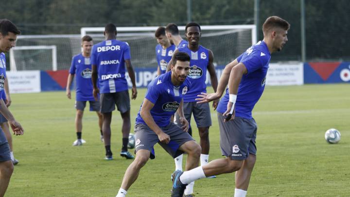 Eneko Bóveda, en el entrenamiento del Deportivo.