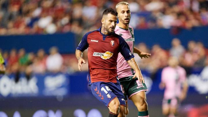 1x1 del Betis: Joel, única luz en otro gris ejercicio verdiblanco