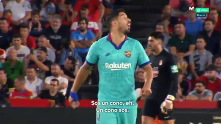 Barça: Luis Suárez nabbed on camera calling lino a "cone"