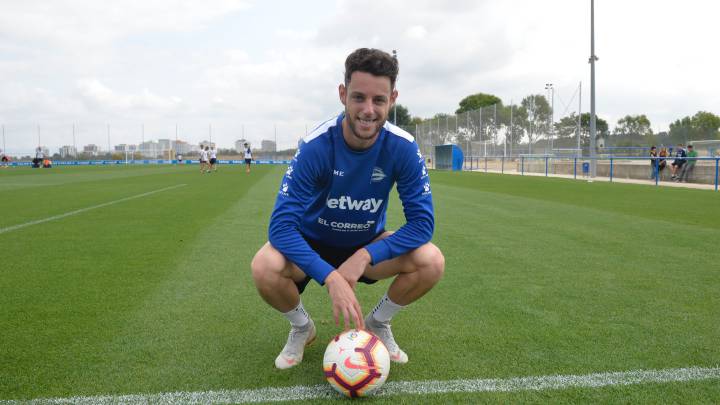Burgui, en un entrenamiento con el Alavés.
