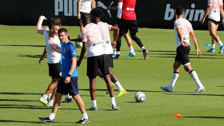 Celades, con sus jugadores.