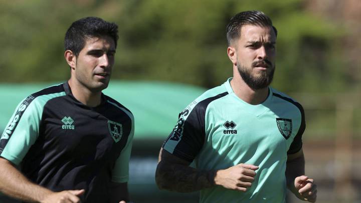 Héctor Hernández, entre algodones, duda para Santander