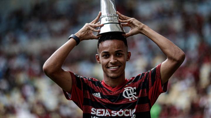 Flamengo blinda a Lazaro con una cláusula histórica: 80 millones de euros.