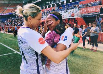Sydney Leroux volvió a jugar 3 meses después de dar a luz
