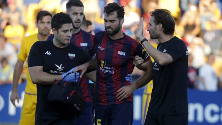 Manuel Mosquera anuncia rotaciones ante el Elche