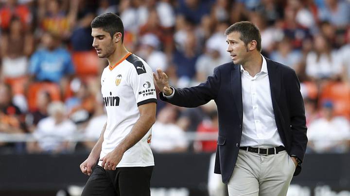 Guedes no jugó ni un minuto en el partido de Londres ni tampoco en Bilbao.
