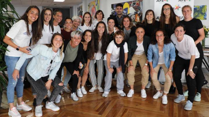 Capitanas y jugadoras de la Primera Iberdrola se reúnen con AFE.