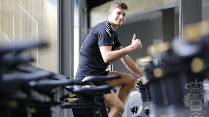 Raúl Fernández vuelve a pisar el verde cinco meses después