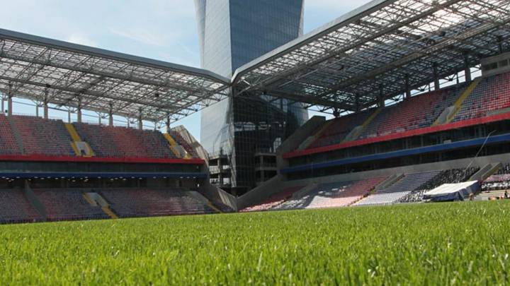 Capdevila debuta en Rusia junto a unos 60 seguidores pericos