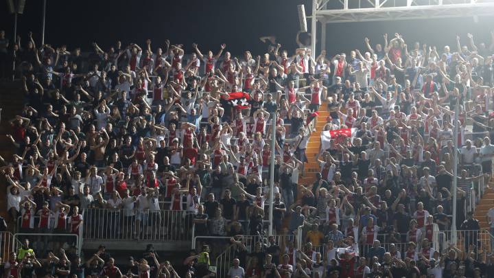 La UEFA abre expediente al Ajax por incidentes ante el Valencia