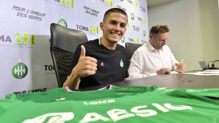 Sergi Palencia: "La exigencia en el Saint-Étienne es la de ganar en cada partido"