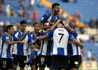 El Hércules se levanta y aplasta al Barça B con goles y fútbol