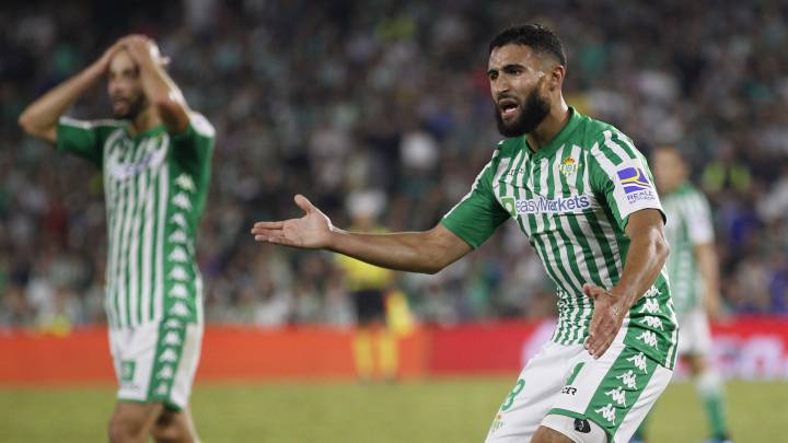 El exagente del jugador del Betis Nabil Fekir y su abogado se lanzan acusaciones sobre su fichaje frustrado por el Liverpool y su llegada a Heliópolis.