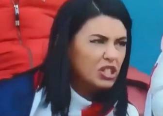El viral del fin de semana: la mujer de un futbolista y su reacción al ver la cámara
