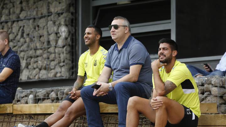Las Peñas de Las Palmas siguen en contra de Ramírez: no acudirán a la FanZone