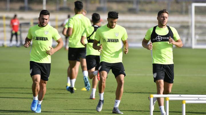 El Málaga solo cuenta con once profesionales para el partido ante el Cádiz.