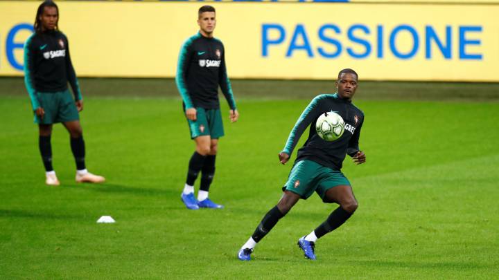 En el Betis causa recelo que William Carvalho se haya entrenado normalmente con Portugal después de faltar a la cita contra el Eibar por una lesión.