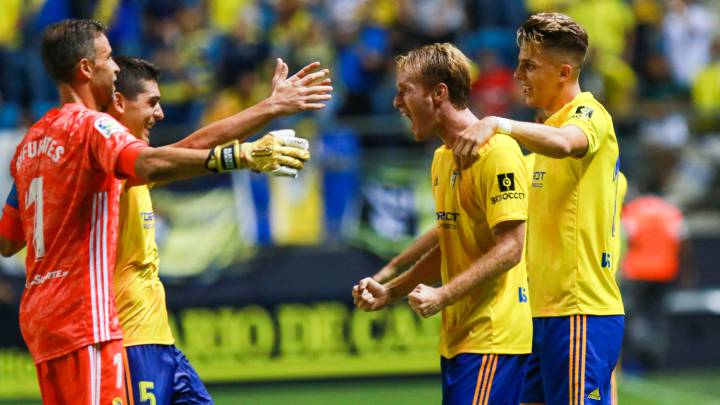 Celbración de un gol del Cádiz.