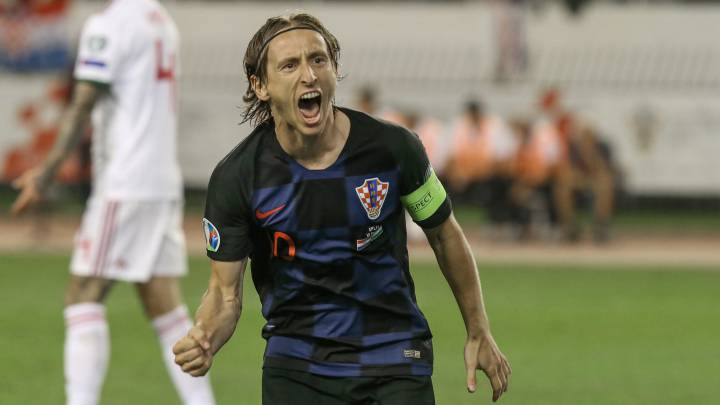 Croacia se pasea ante Hungría