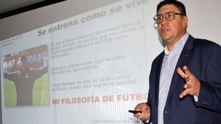 German Burgos, durante su charla esta mañana en la Federación Madrileña de Fútbol.