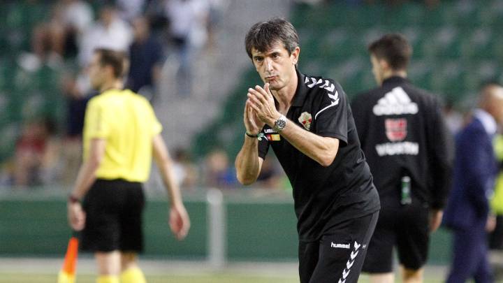 "La Segunda es de las seis o siete mejores ligas y debe parar con las selecciones”