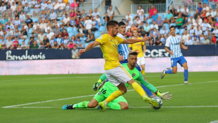 Málaga - Cádiz en directo: LaLiga SmartBank, en vivo