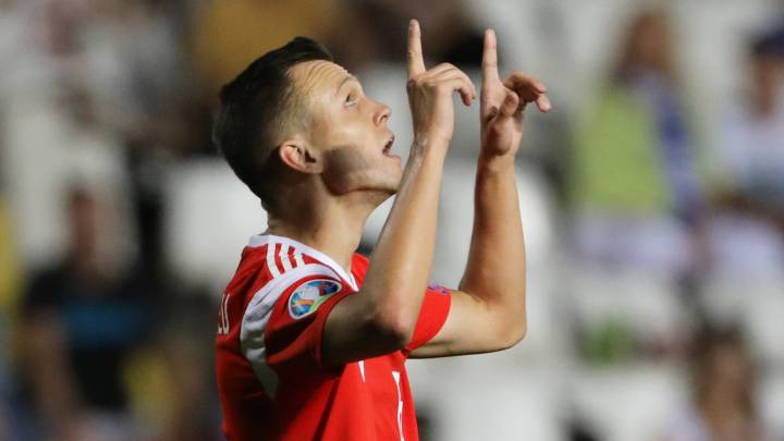 Cheryshev guía a Rusia hacia la Eurocopa con un doblete