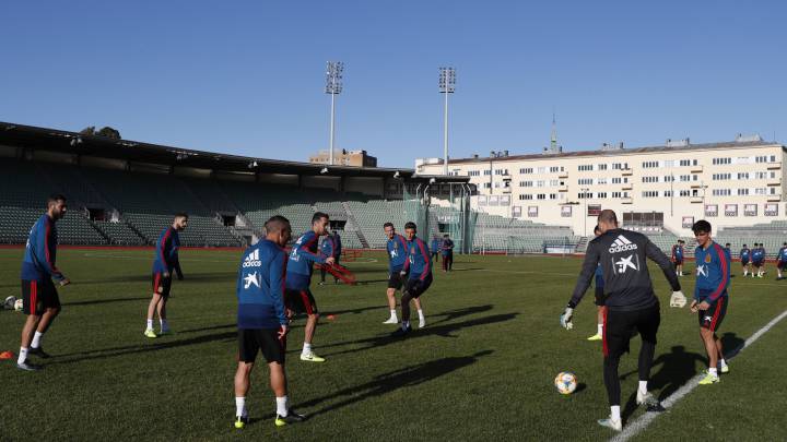 España prepara en Oslo el partido ante Suecia