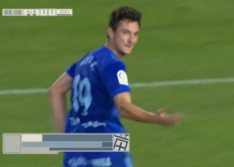Borja culmina la remontada del Oviedo ante el Albacete