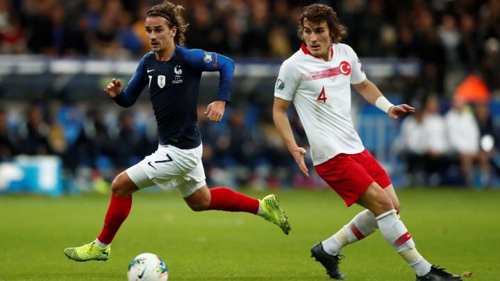 Francia no pasó del empate ante Turquía.