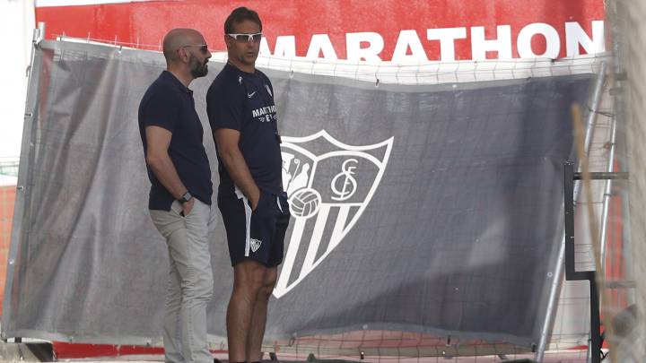 Monchi defiende a Lopetegui: "Creo que maneja bien el grupo"