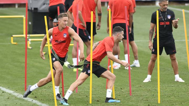 Llorente y Hermoso durante un entrenamiento del Atlético el pasado septiembre en el Cerro.