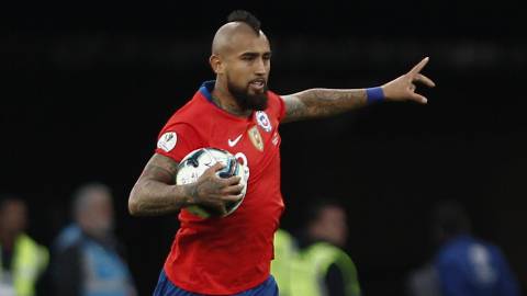 Arturo Vidal marcó en el partido entre Chile y Guinea.