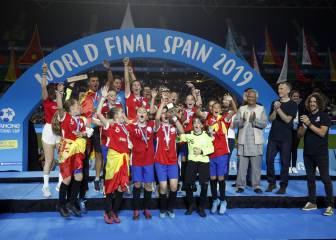 Barça miss youth tournament to avoid wearing Spain shirt